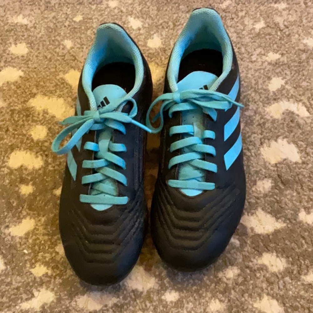 Adidas predator sport cleats